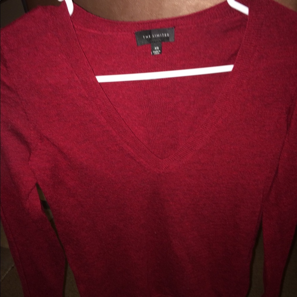 V neck sweater
